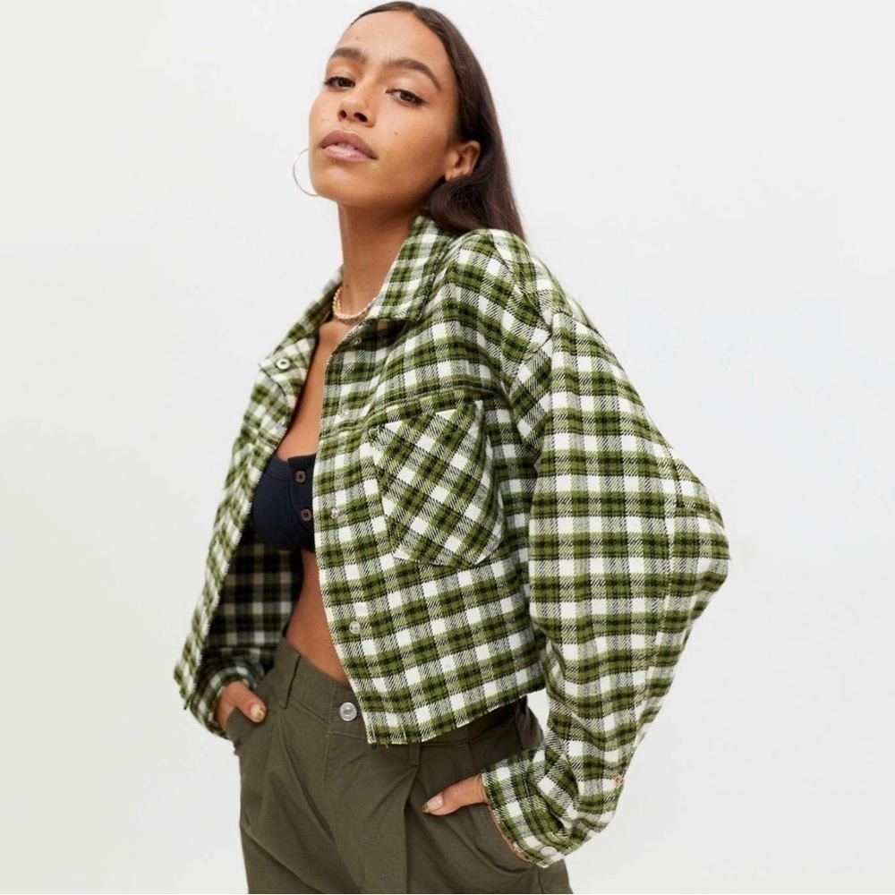 NWT Urban Outfitters BDG Carissa Plaid Flannel Cropped Shacket Shirt Jacket